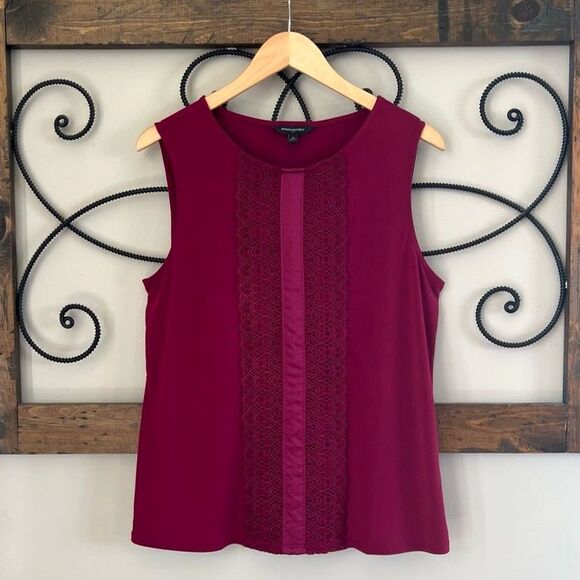 Banana Republic Tops - Banana Republic Sleeveless Berry Red Lace Trim Blouse Size M